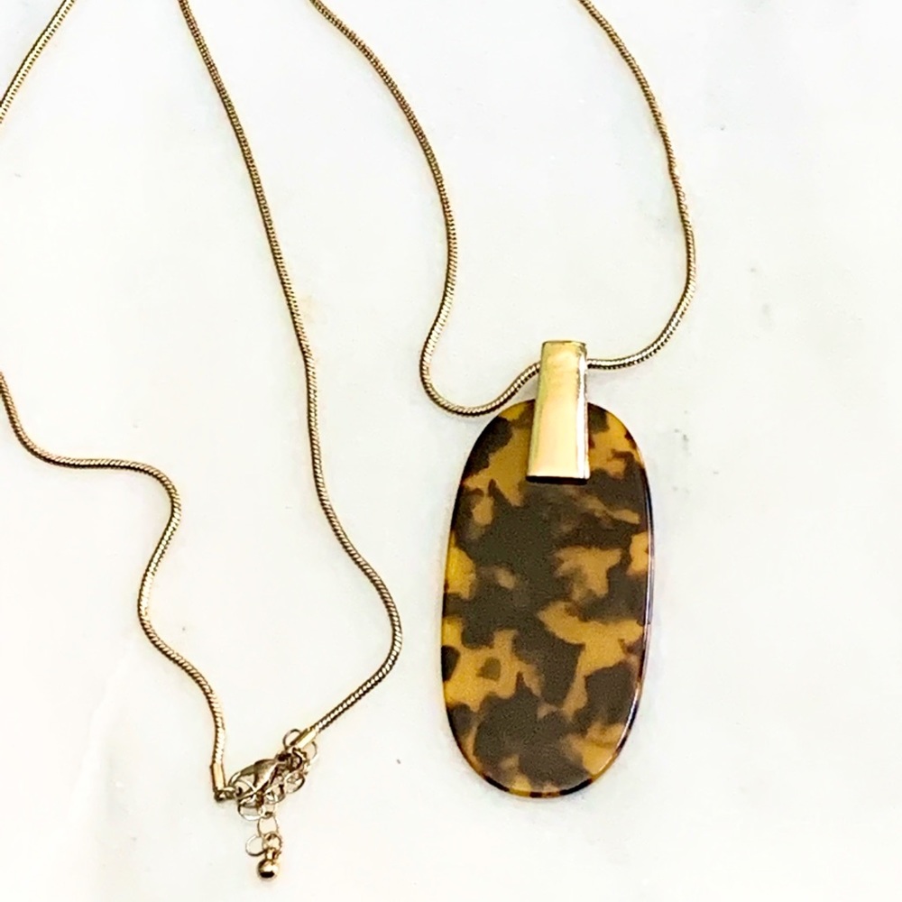 Leopard Print Pendant Necklace.
